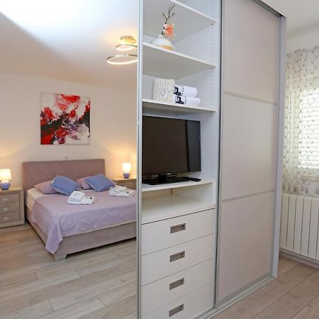 Villa Maris Dugopolje Eksteriør billede