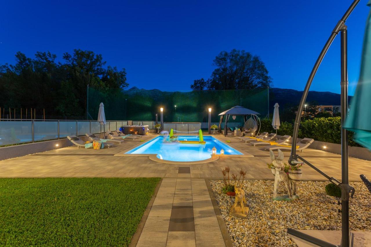 Villa Maris Dugopolje Eksteriør billede