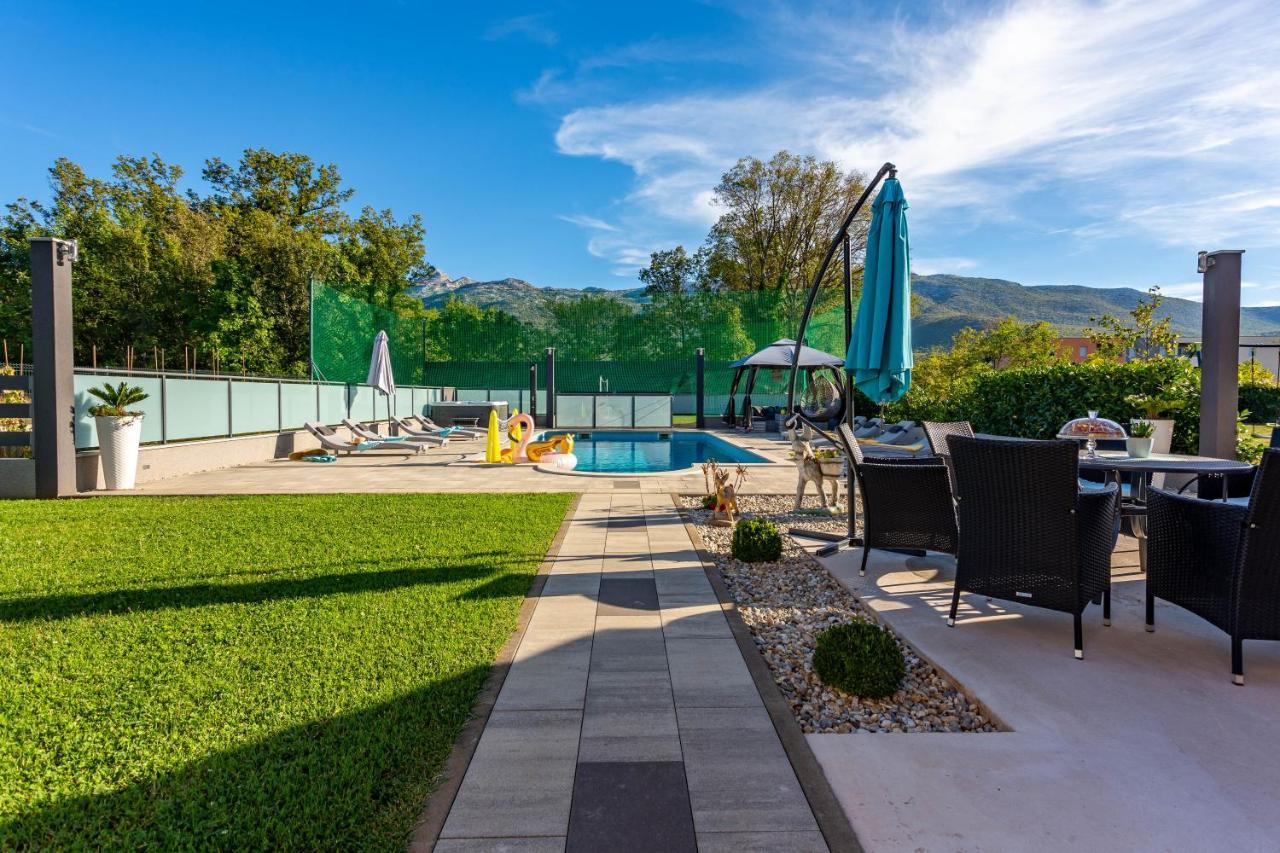 Villa Maris Dugopolje Eksteriør billede